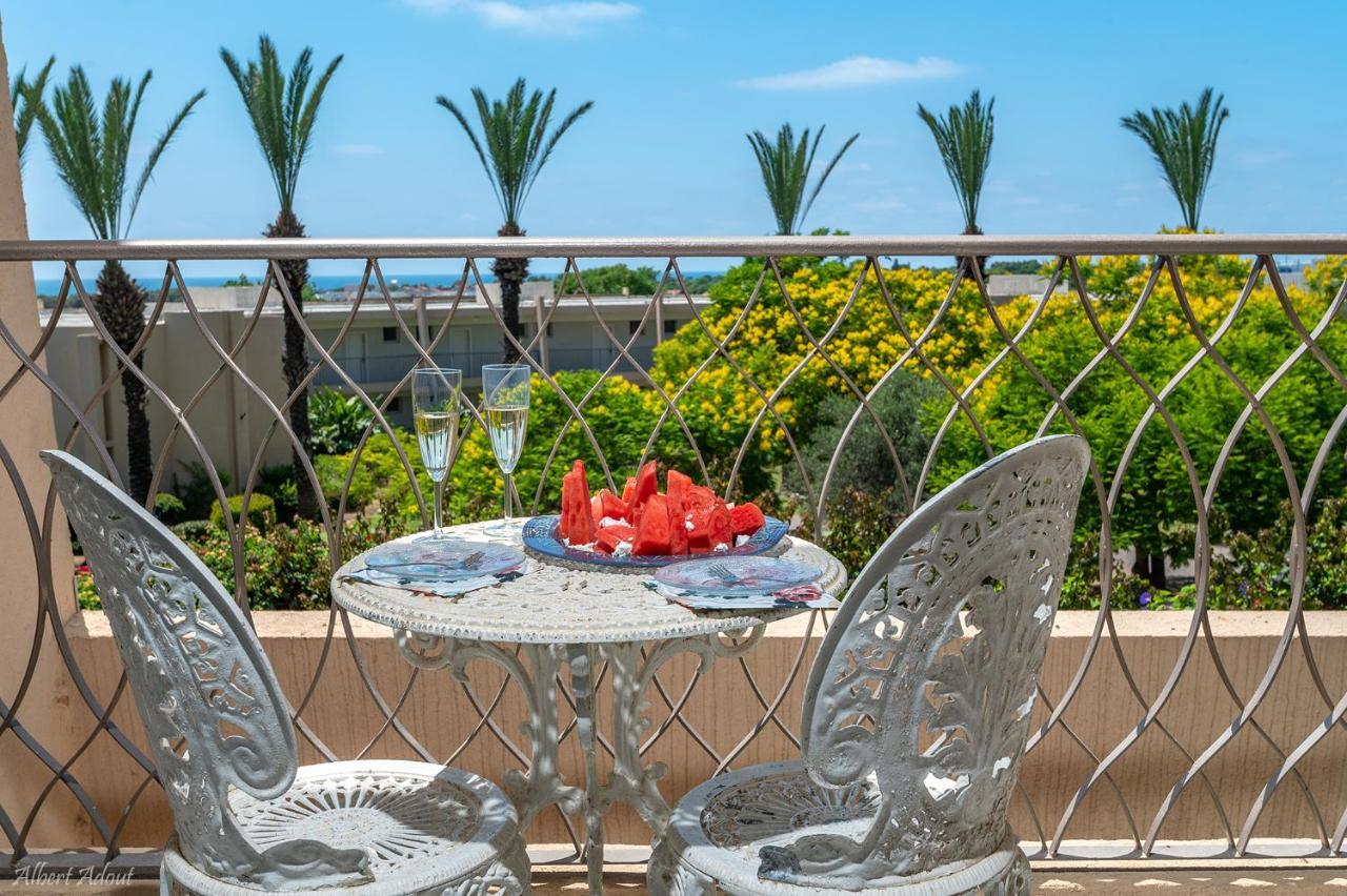 Mina'S Suites - קיסריה ภายนอก รูปภาพ