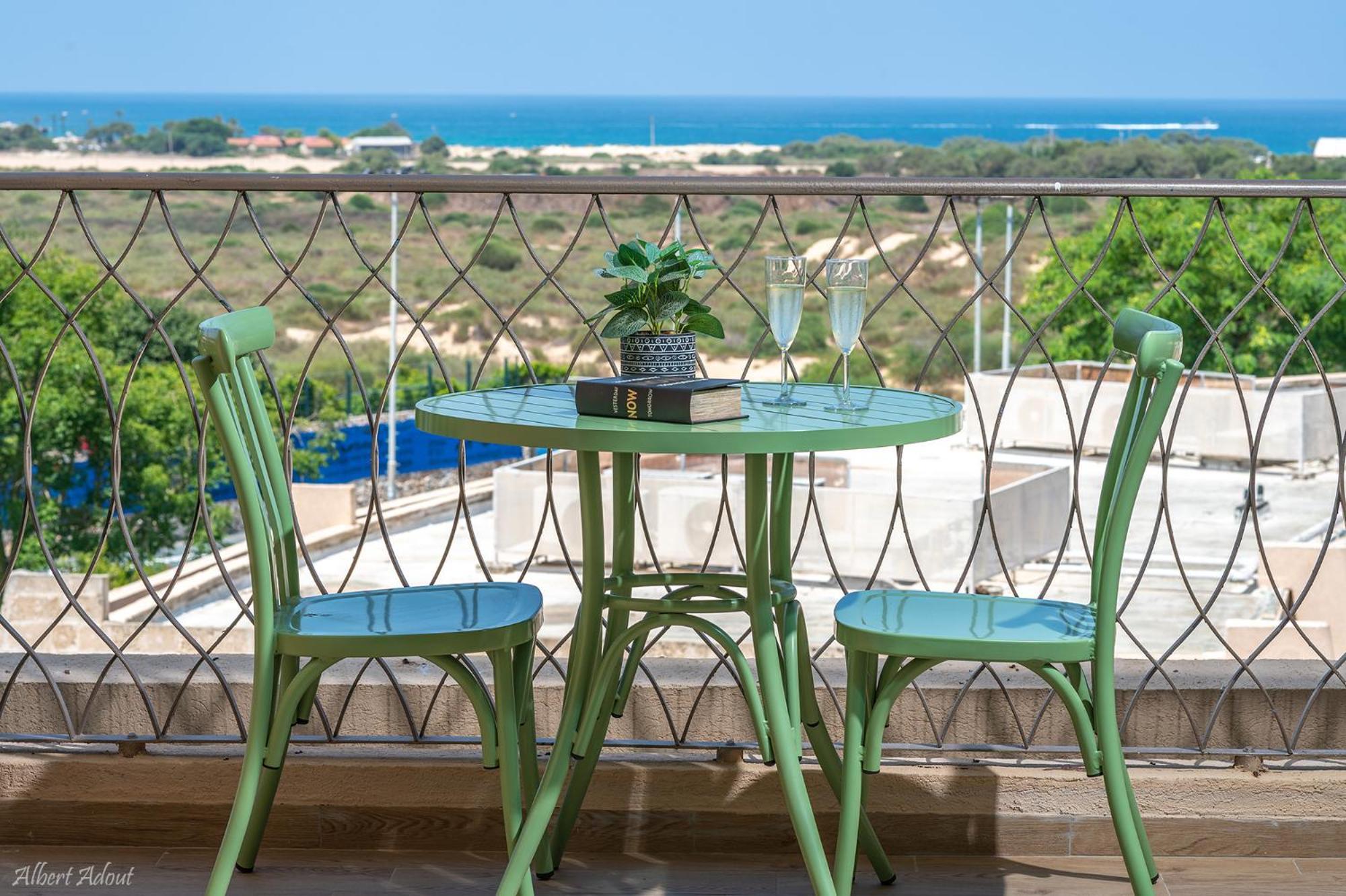 Mina'S Suites - קיסריה ภายนอก รูปภาพ